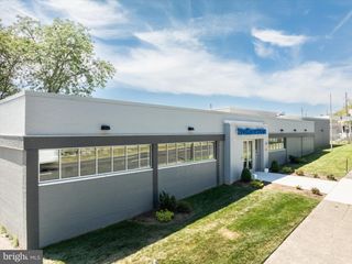 520 W ROOSEVELT BLVD, Philadelphia, PA 19120