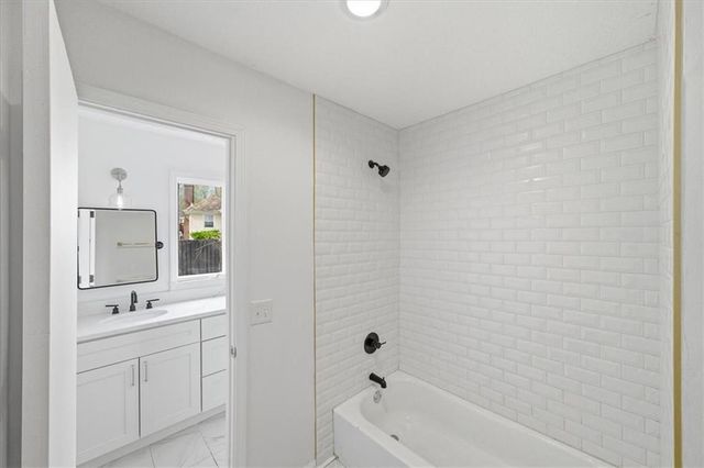 12816 Overhill Avenue, Grandview, MO 64030