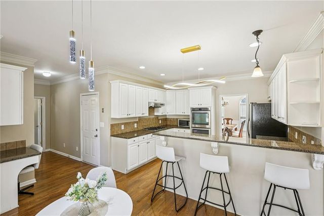 100 Julia Court, Fayetteville, GA 30214