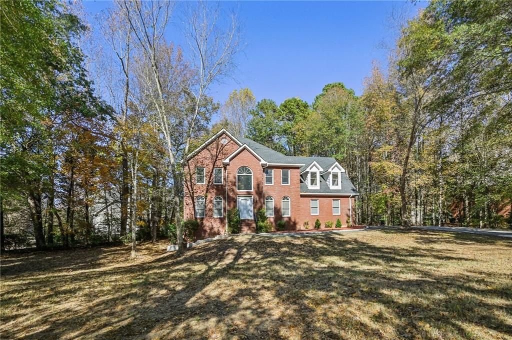 100 Julia Court, Fayetteville, GA 30214