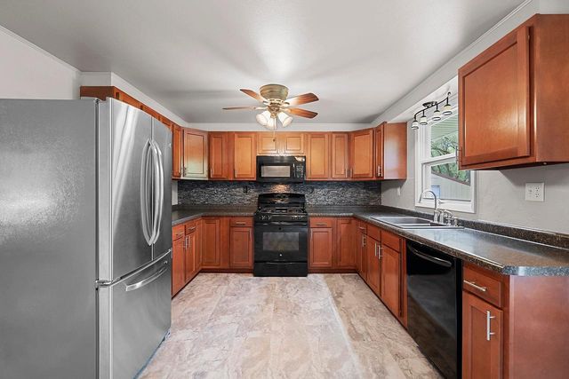 1919 CTH U, Howard, WI 54313