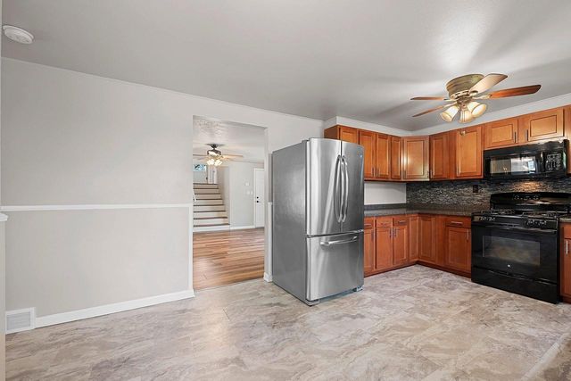 1919 CTH U, Howard, WI 54313