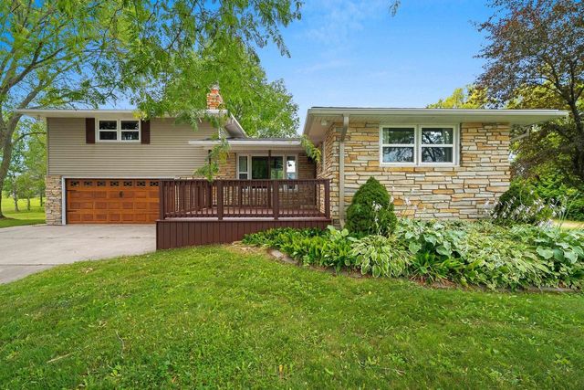 1919 CTH U, Howard, WI 54313