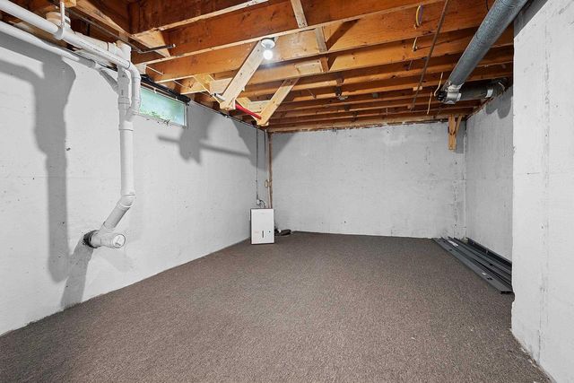 1919 CTH U, Howard, WI 54313