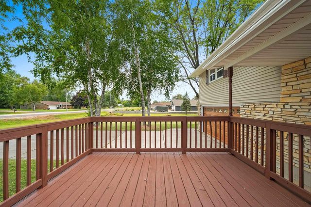 1919 CTH U, Howard, WI 54313