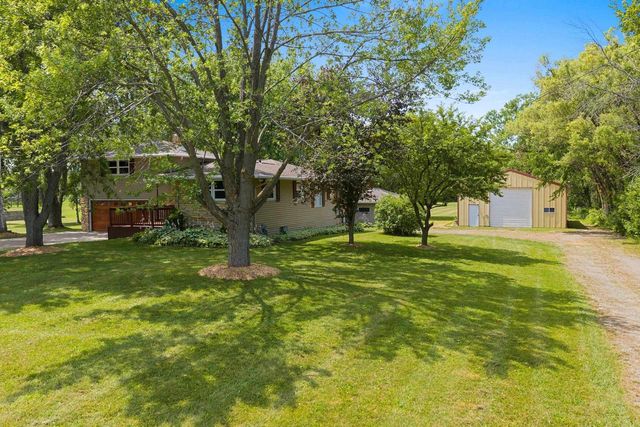 1919 CTH U, Howard, WI 54313