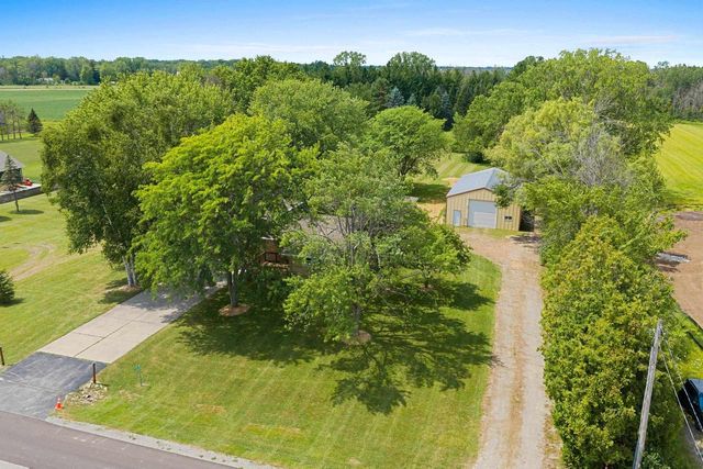 1919 CTH U, Howard, WI 54313