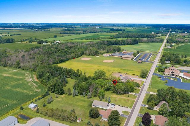 1919 CTH U, Howard, WI 54313