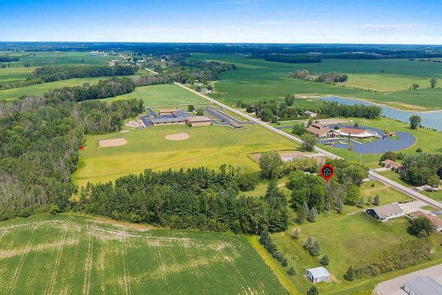 1919 CTH U, Howard, WI 54313