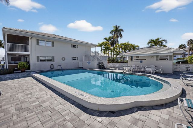 100 Lehane Terrace 28, North Palm Beach, FL 33408