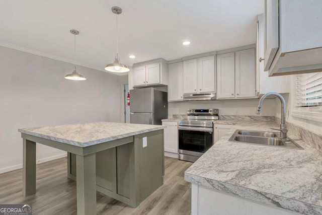 83 Fernwood Drive, Fayetteville, GA 30214