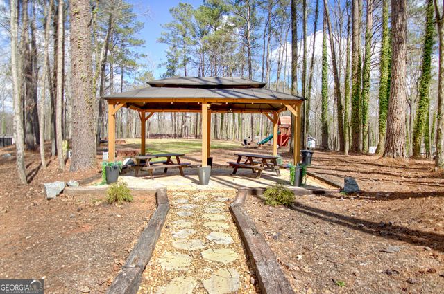 83 Fernwood Drive, Fayetteville, GA 30214