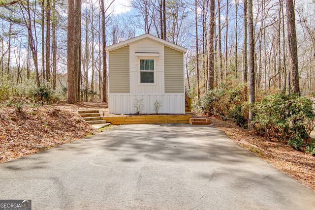 83 Fernwood Drive, Fayetteville, GA 30214