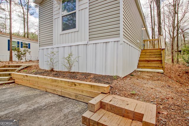 83 Fernwood Drive, Fayetteville, GA 30214