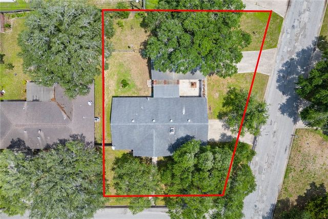 10702 Glenwood St, Corpus Christi, TX 78410