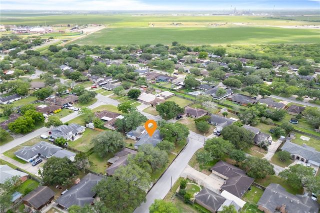 10702 Glenwood St, Corpus Christi, TX 78410