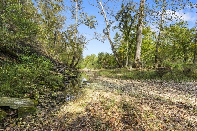 923 Carico Road, Galena, MO 65656