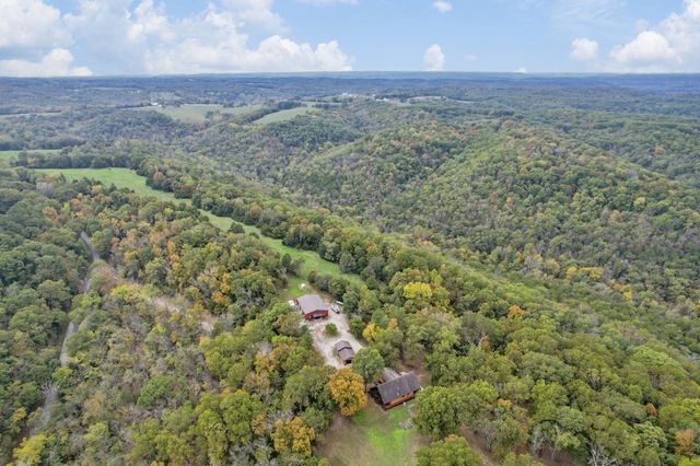 923 Carico Road, Galena, MO 65656