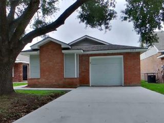 3135 Kelling Street, Houston, TX 77045