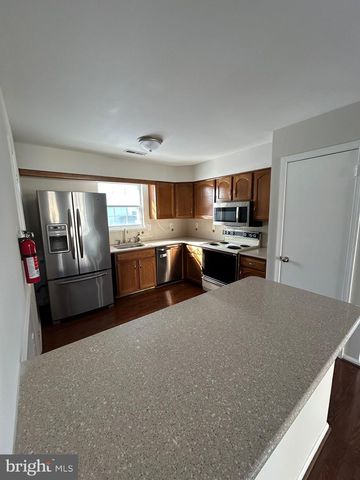 12 TACONIA CT, Mount Laurel, NJ 08054