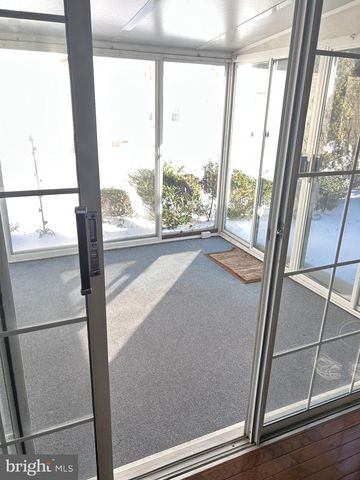 12 TACONIA CT, Mount Laurel, NJ 08054