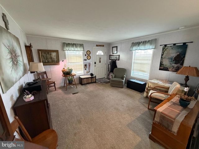 92 RIDGEWOOD MNR, Manheim, PA 17545