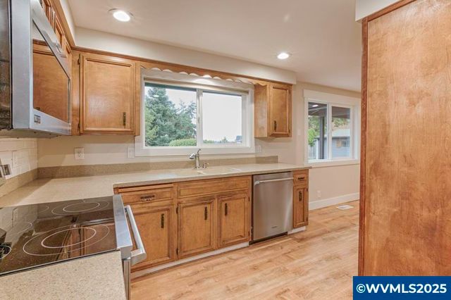 1735 Misty Pl NW, Salem, OR 97304