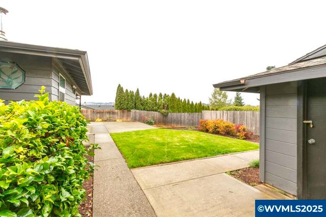 1735 Misty Pl NW, Salem, OR 97304