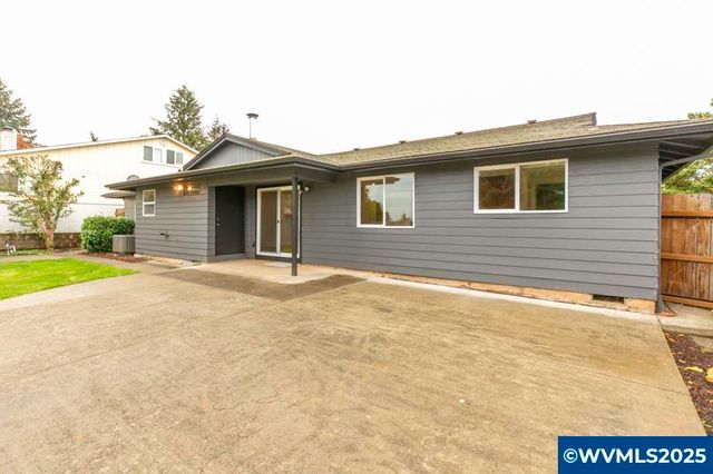 1735 Misty Pl NW, Salem, OR 97304