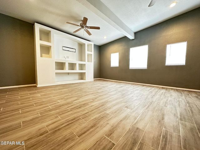 421 Valle Del Mar Drive, Socorro, TX 79927