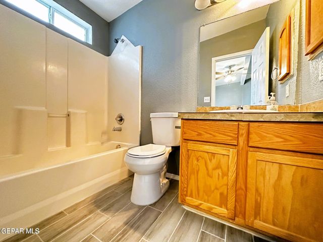 421 Valle Del Mar Drive, Socorro, TX 79927