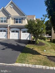 2603 ROCKLEDGE CT, Chester Springs, PA 19425