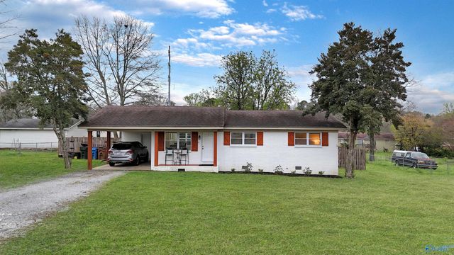 1602 Linwood Drive SW, Hartselle, AL 35640