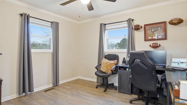 1602 Linwood Drive SW, Hartselle, AL 35640