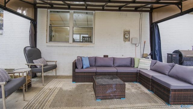 1602 Linwood Drive SW, Hartselle, AL 35640