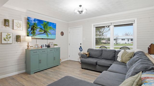 1602 Linwood Drive SW, Hartselle, AL 35640