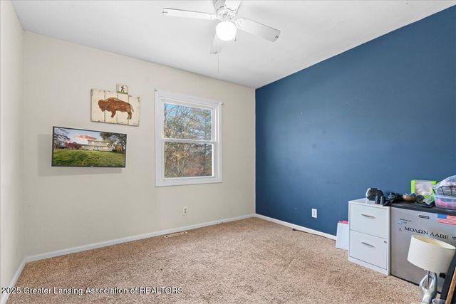 5201 Greenbriar Road, Lansing, MI 48917