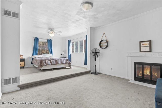 5201 Greenbriar Road, Lansing, MI 48917