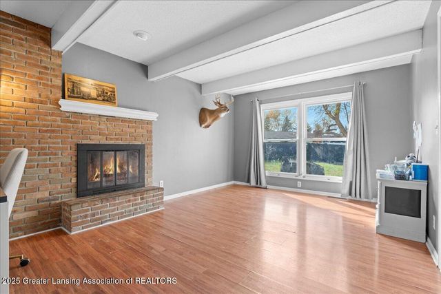 5201 Greenbriar Road, Lansing, MI 48917