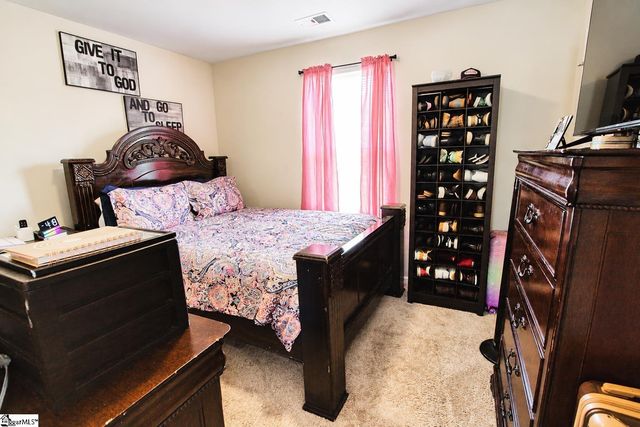 111 Botany Drive, Laurens, SC 29360