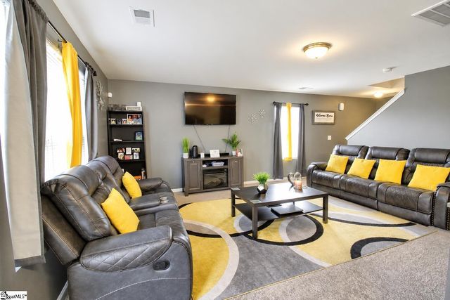 111 Botany Drive, Laurens, SC 29360