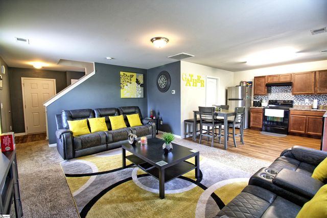 111 Botany Drive, Laurens, SC 29360