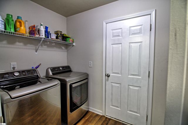 111 Botany Drive, Laurens, SC 29360