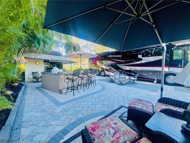 4420 Southern Breeze DR, Naples, FL 34114