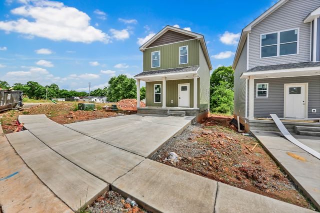 42 Dixon Dr, Clarksville, TN 37040