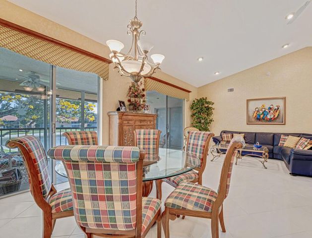 9805 Shadybrook 201 Drive 201, Boynton Beach, FL 33437