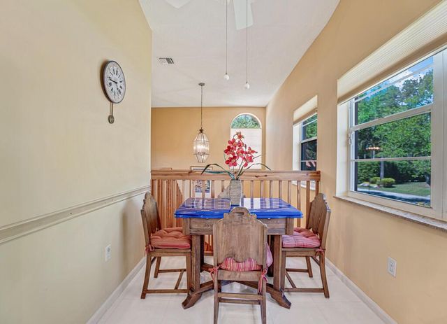 9805 Shadybrook 201 Drive 201, Boynton Beach, FL 33437