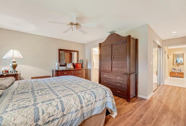 9805 Shadybrook 201 Drive 201, Boynton Beach, FL 33437
