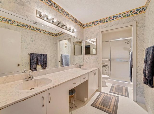 9805 Shadybrook 201 Drive 201, Boynton Beach, FL 33437