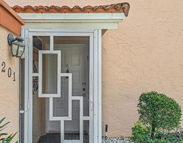 9805 Shadybrook 201 Drive 201, Boynton Beach, FL 33437